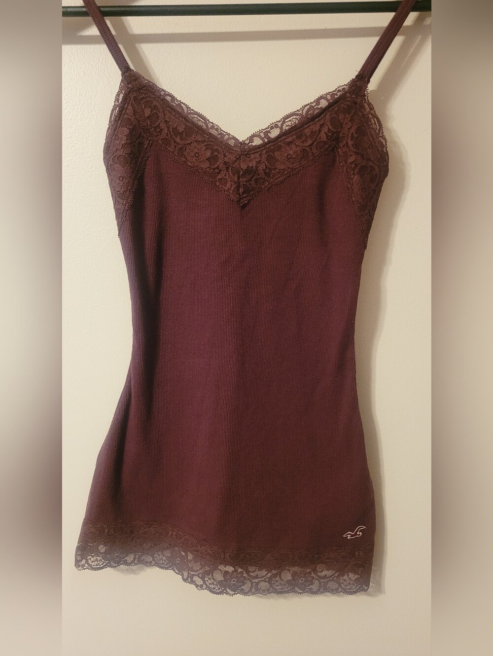 Hollister Lace Trim Cami Top Burgundy XS NWT